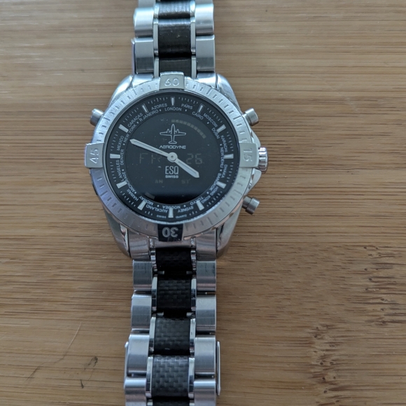 ESQ Aerodyne Black and Silver Men's Watch - Picture 3 of 12